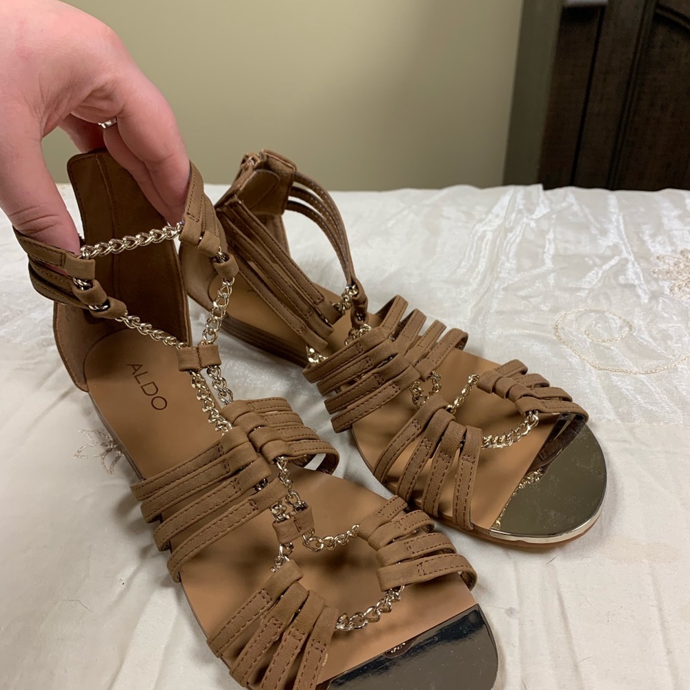 Sandals - Picture 3 of 4